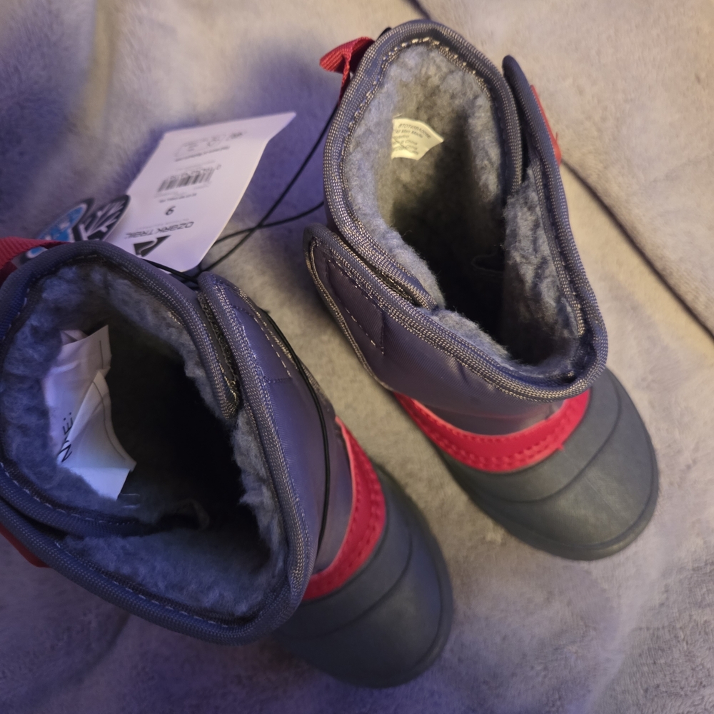 Ozark Trail Kids Gray and Pink Waterproof Snow Boots - Picture 3 of 4